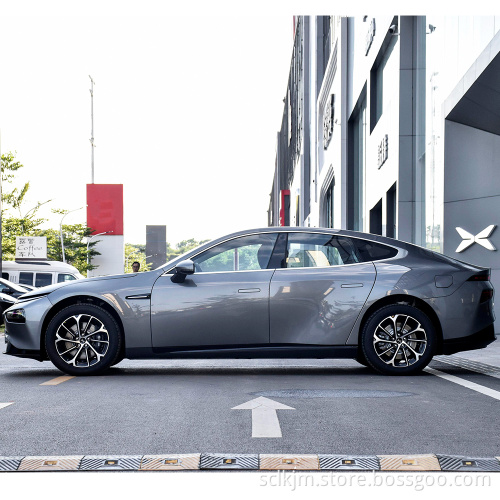Горячая продажа нового энергетического электромобиля XPNG P7 Pure Electric Lange 586 км удобно большое пространство 4-дверное 5-местное среднее размеры